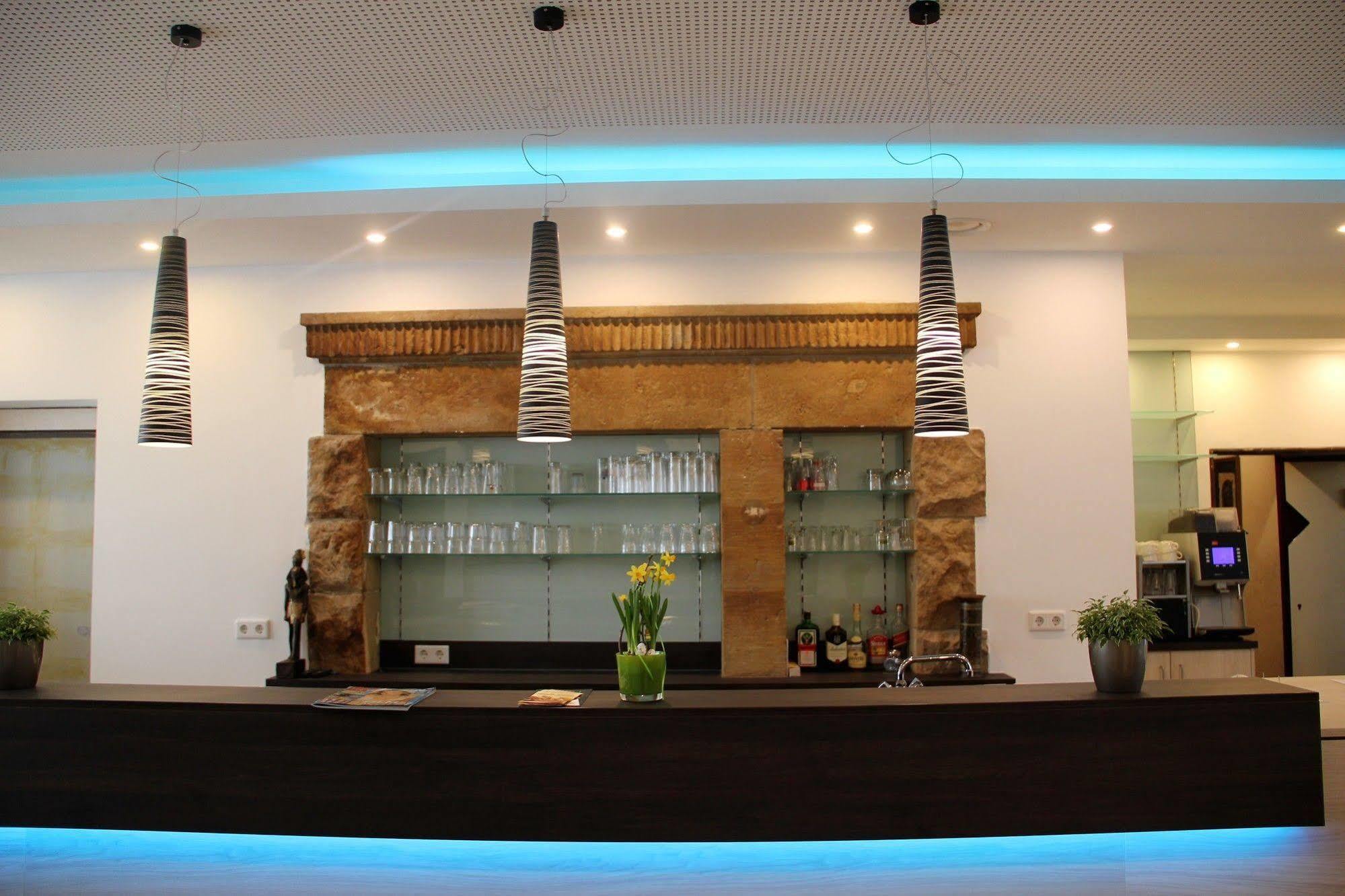 Wali'S Hotel Bielefeld Bagian luar foto